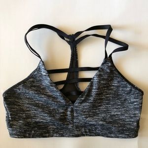 VS strappy sports bra